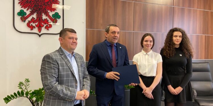 II LO najlepsze w województwie