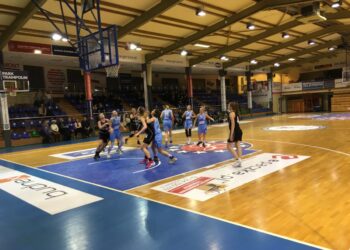 Nikt nie odpada, ale stawka jest wysoka: młode akademiczki grają u siebie półfinały