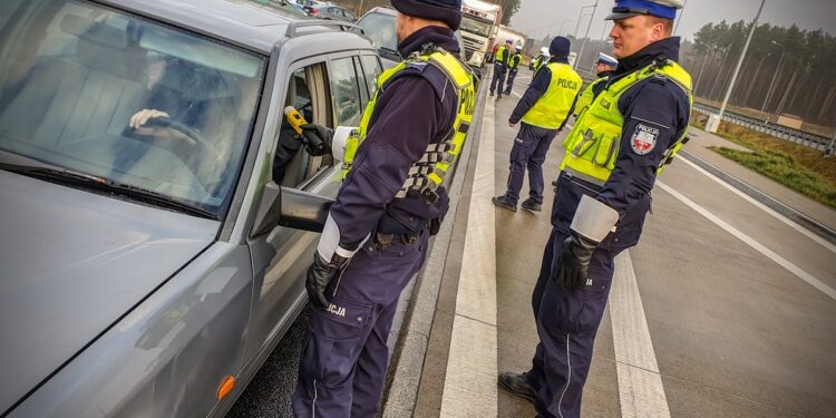 Akcja służb na S3 [ZDJĘCIA, WIDEO]