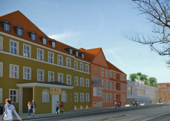 Wykonawca CEZiB wchodzi na plac budowy