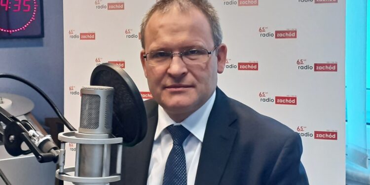 M.Miłkowski: Mamy średnio 30% aptek więcej niż w UE