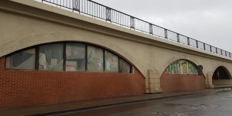 Kiedy ruszą nisze pod estakadą?