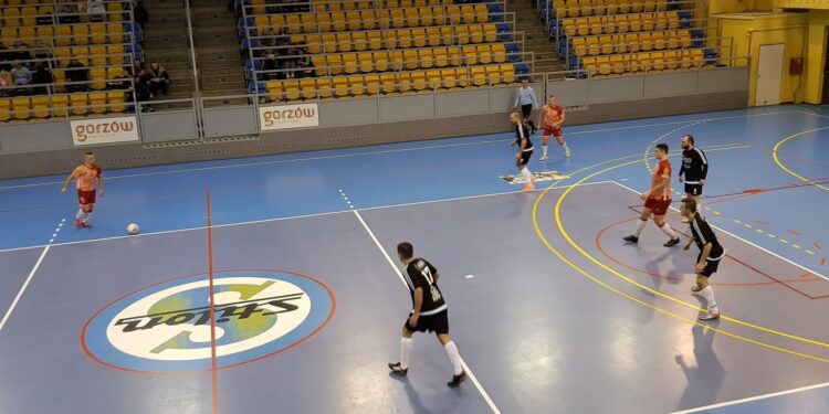 Historyczna wygrana Drzonkowianki, Paolo bez przełamania