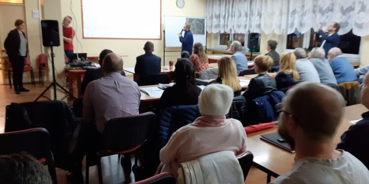 Dyskusja o terenie przy ulicy Kazimierza Wielkiego