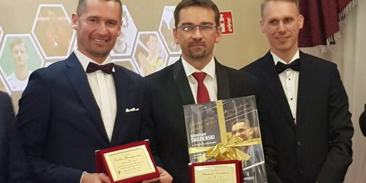 Olimpia zorganizowała bal, Sebastian Świderski siatkarzem 50-lecia
