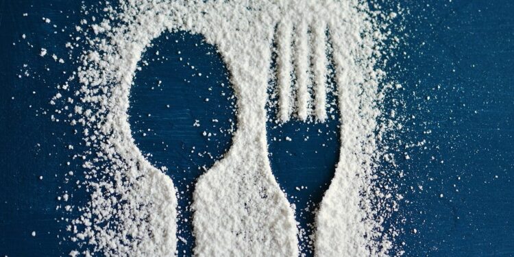 Eksperci: Cukier zwiększa ryzyko otyłości i jest toksyczny dla organizmu