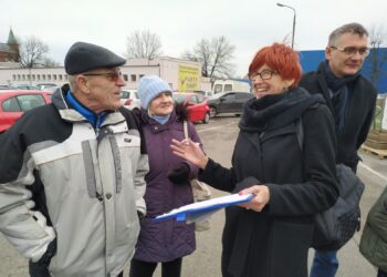Elżbieta Rafalska zbierała podpisy