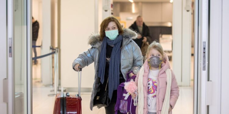 Gorzowianie zaniepokojeni: w aptekach brakuje maseczek