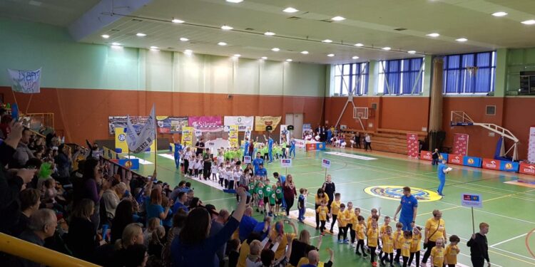 Przedszkoliada w hali SP 20