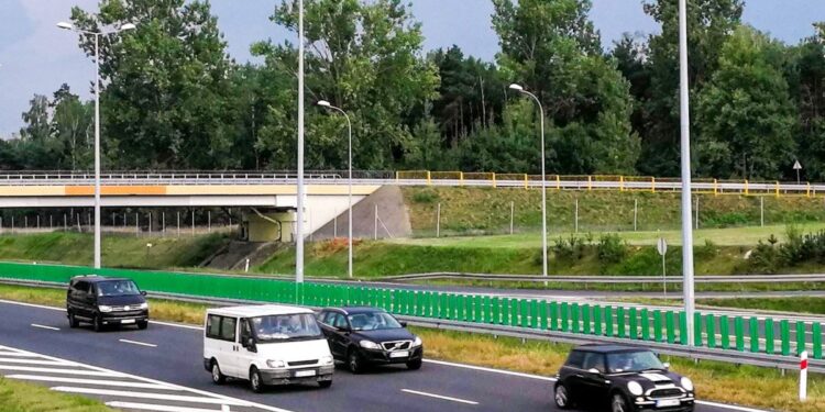 Jak szybko można jeździć po autostradach w Europie? [INFOGRAFIKA]