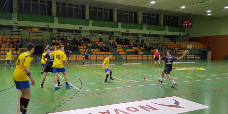 Mecz „o honor” wygrany przez „Misie”