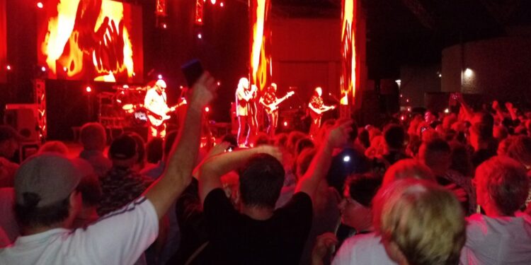 Koncerty, wernisaże i spotkania kulturalne odwołane