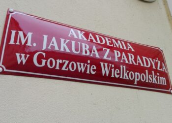 Laboratorium AJP będzie produkować płyn do odkażania