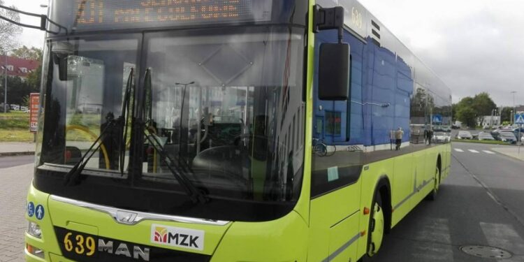 MZK dezynfekuje autobusy