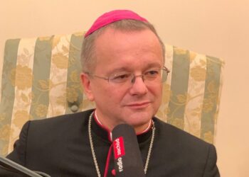 Komunikat biskupa ws. koronawirusa. Będzie radiowa Msza Św.