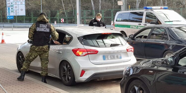 Na granicach niezbędna jest cierpliwość