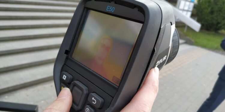 AJP użyczyło kamerę szpitalowi