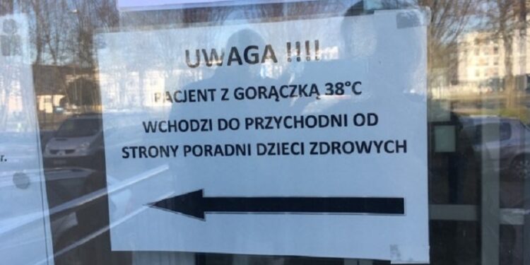 Przychodnie lekarskie z wzmożonymi środkami ostrożności