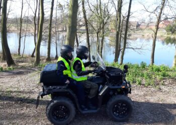 Policja i WOT patrolują Gorzów na quadach