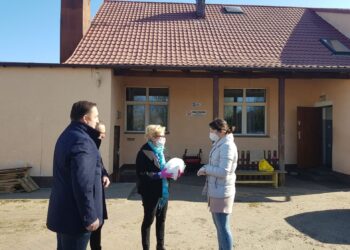 Maseczki dla bezdomnych