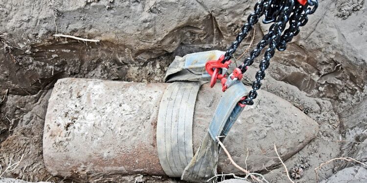 Bomba lotnicza. Wywieźli ją saperzy