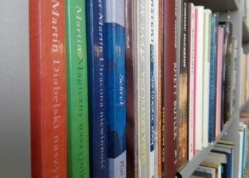 Wzrost czytelnictwa w Polsce. Więcej zainteresowanych w bibliotekach