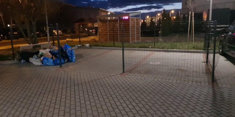 Komunalnik tłumaczy brak pojemników