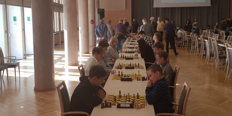 Piorun walczy już „tylko” o podium