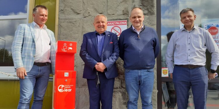 Automaty do dezynfekcji rąk