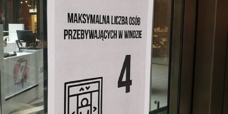 W galeriach spokojnie