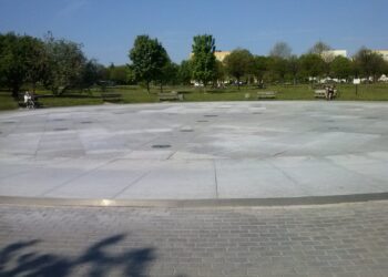 Wody w fontannach na razie nie będzie