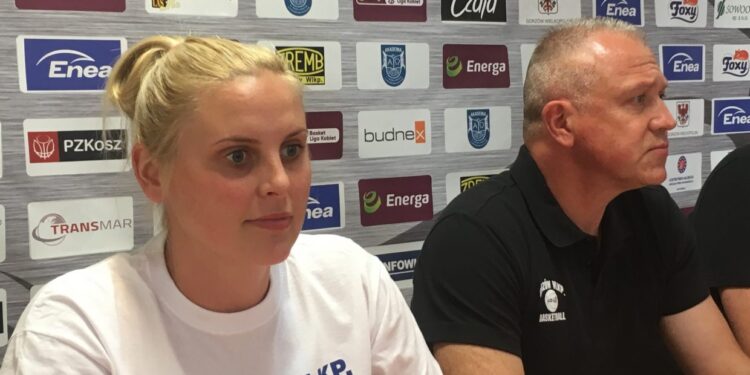 Pani kapitan pozostaje na pokładzie AZS AJP