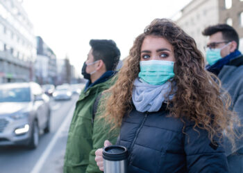 Czy można powtórnie zarazić się COVID-19? [WIDEO]