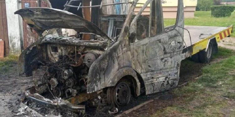 Spalił się samochód autopomocy