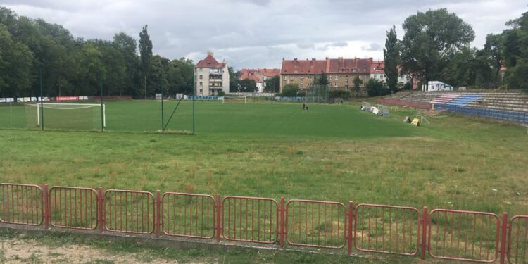 20 maja lekkoatleci się ucieszą? Rusza przetarg na stadion
