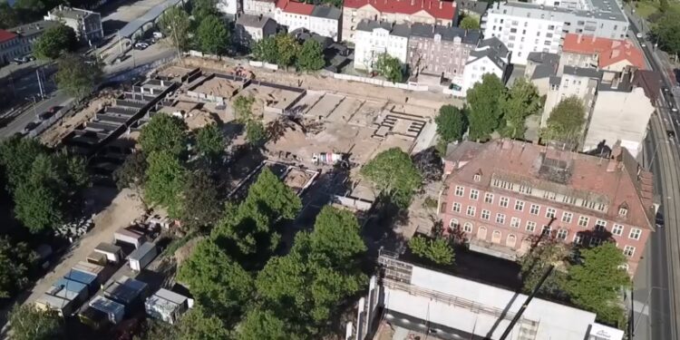 CEZiB czeka na ekspertyzę