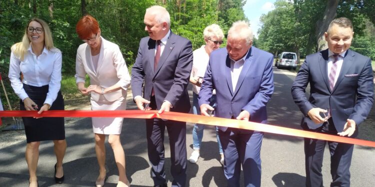 Nowy odcinek drogi Wysoka-Ściechów otwarty