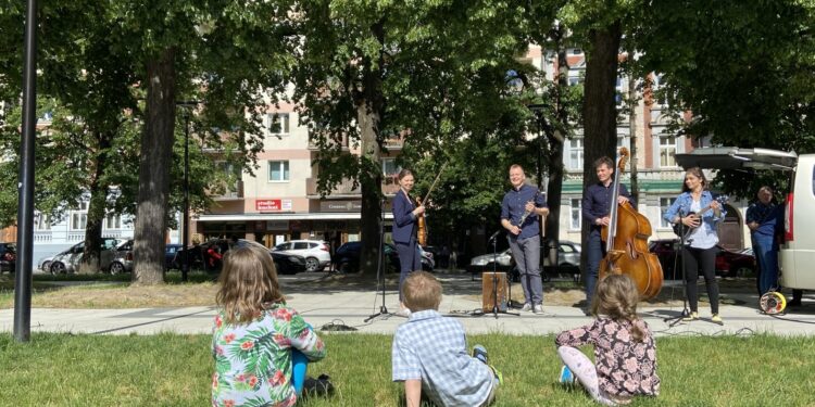Filharmonia koncertuje na osiedlach