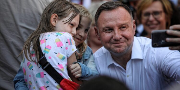 Andrzej Duda: Dzięki spotkaniom z ludźmi nie utknąłem pod żyrandolem