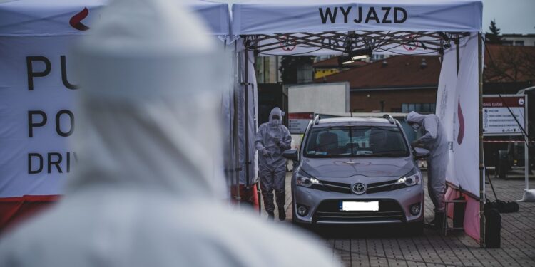 Dwa przypadki koronawirusa w powiecie żarskim