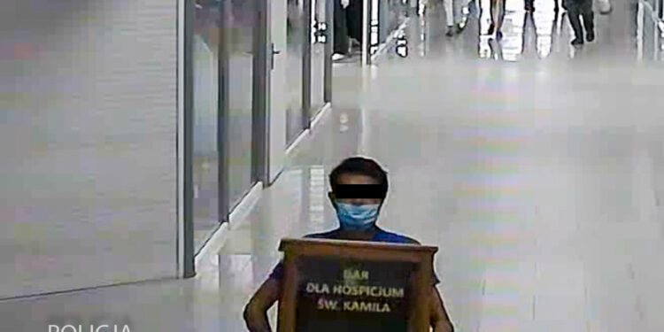 Ukradli datki na hospicjum. Zgubił ich monitoring [ZDJĘCIA, FILM]