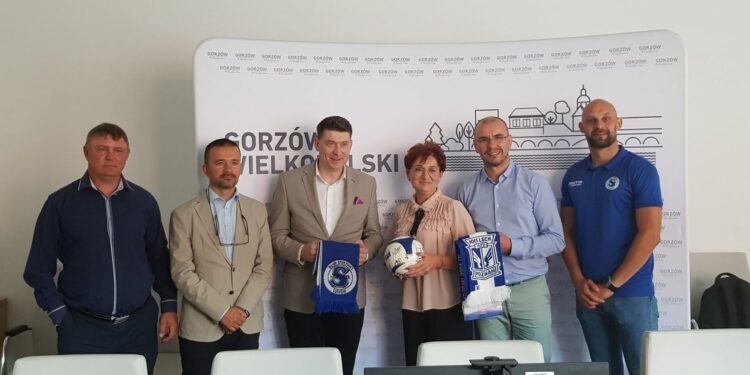 Stilon idzie z Lechem: skorzystać mają trenerzy i zawodnicy