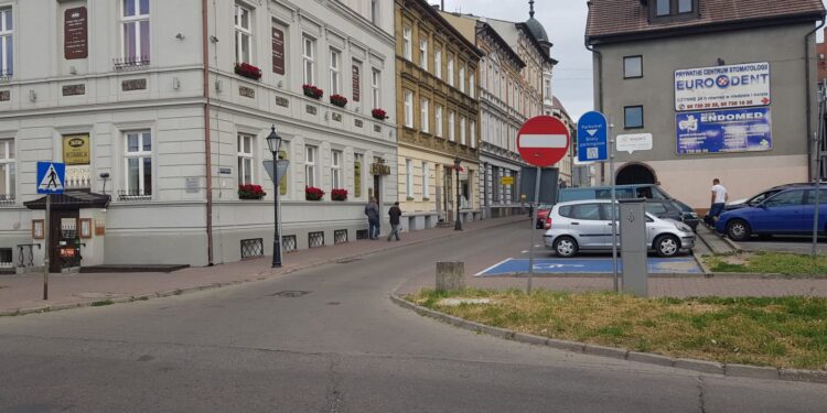 Uwaga! Nowa organizacja. Nie patrzymy na znaki