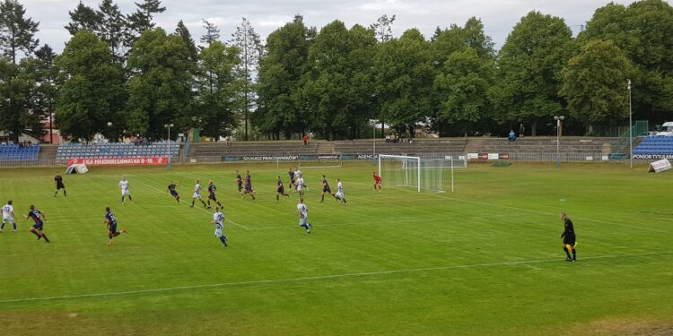 Środa ze Świtem: Stilon uległ czołowemu trzecioligowcowi