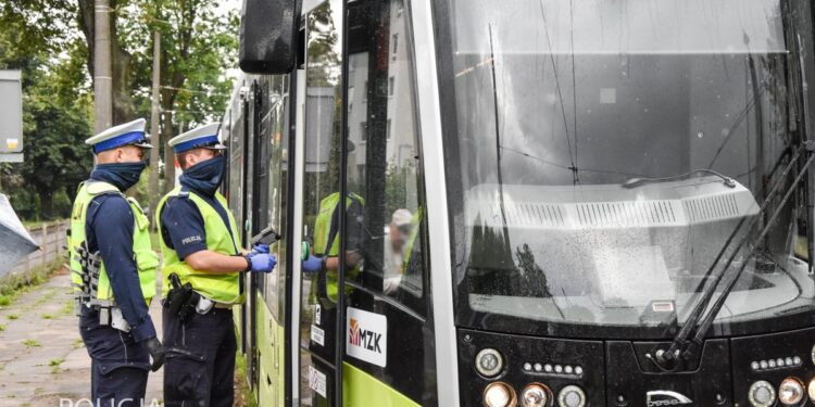Kontrole kierowców autobusów i tramwajów