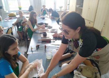 Letnie warsztaty w Młodzieżowym Domu Kultury