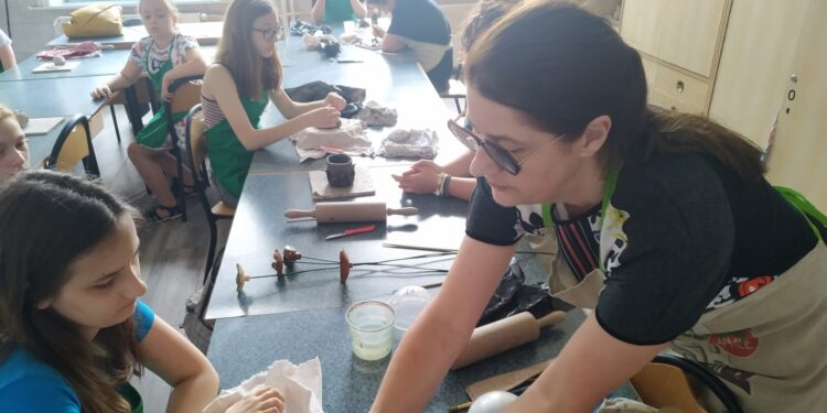 Letnie warsztaty w Młodzieżowym Domu Kultury