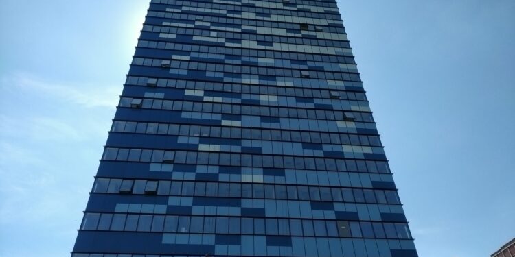 Trzy kolejne śmiertelne przypadki związane z koronawirusem w Lubuskiem