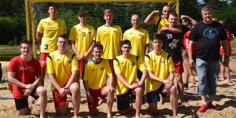 To nie był spacerek, ale UKS Miś melduje się w półfinałach