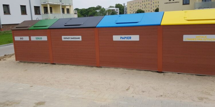 Półpodziemne pojemniki na Górczynie